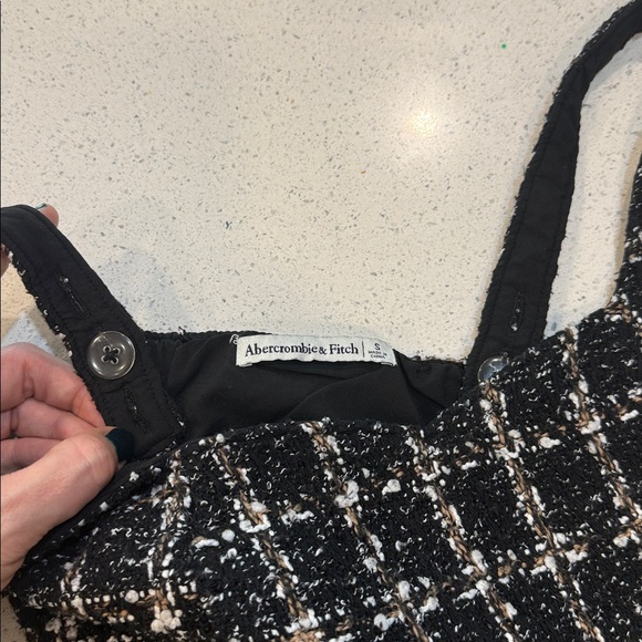 Abercrombie & Fitch Black and White Plaid Crop Top size small - Picture 6 of 7